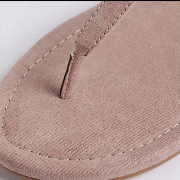 8.5WW BRAIDED T-STRAP SANDAL BY TORRID- BLUSH PINK NWT - Picture 3 of 5